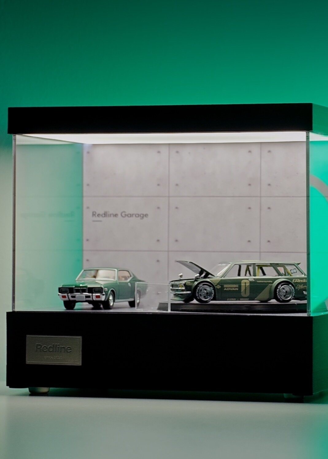 Rotating Car Display Case LED Showroom Acrylic Diorama Display Box Garage