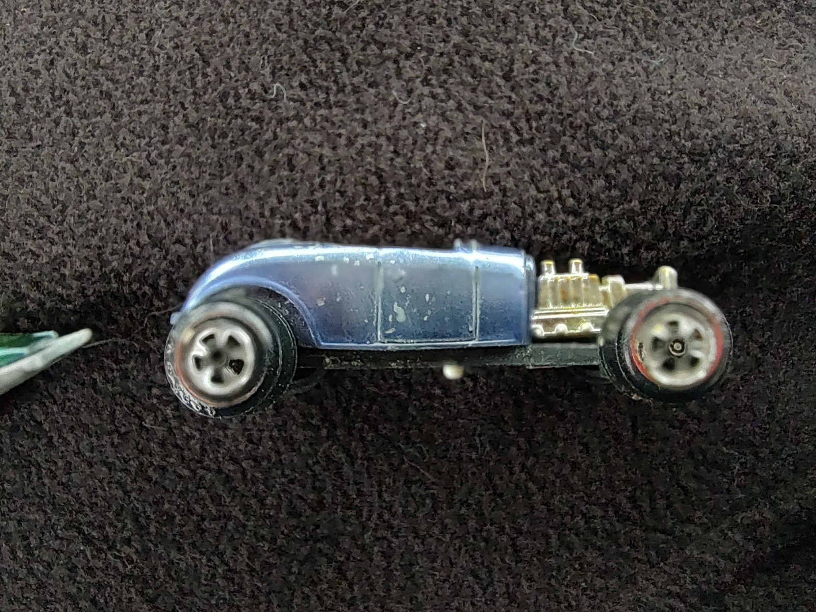 JOHNNY LIGHTNING CUSTOM SPOILER TOPPER & PURPLE CUSTOM 32′ FORD ROADSTER REDLINE