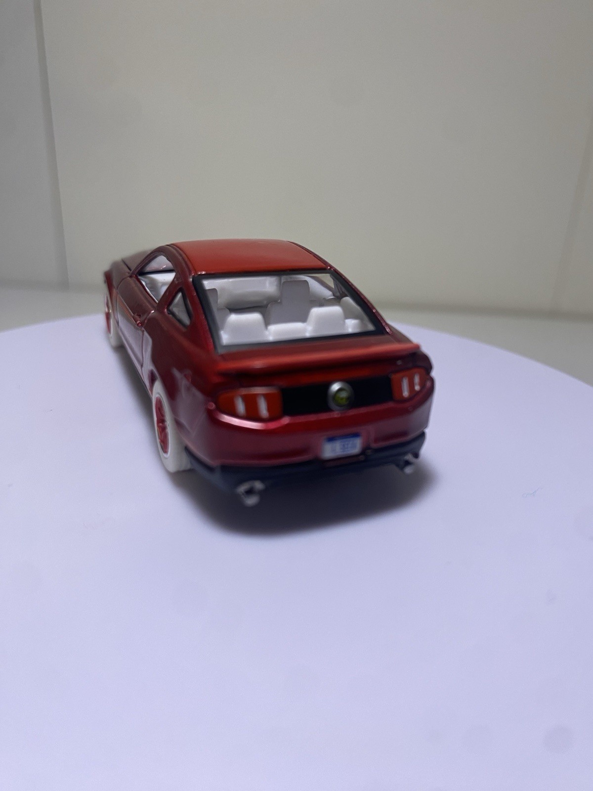 Auto World 2012 Ford Mustang Boss 302-Ultra Red Chase Car LOOSE