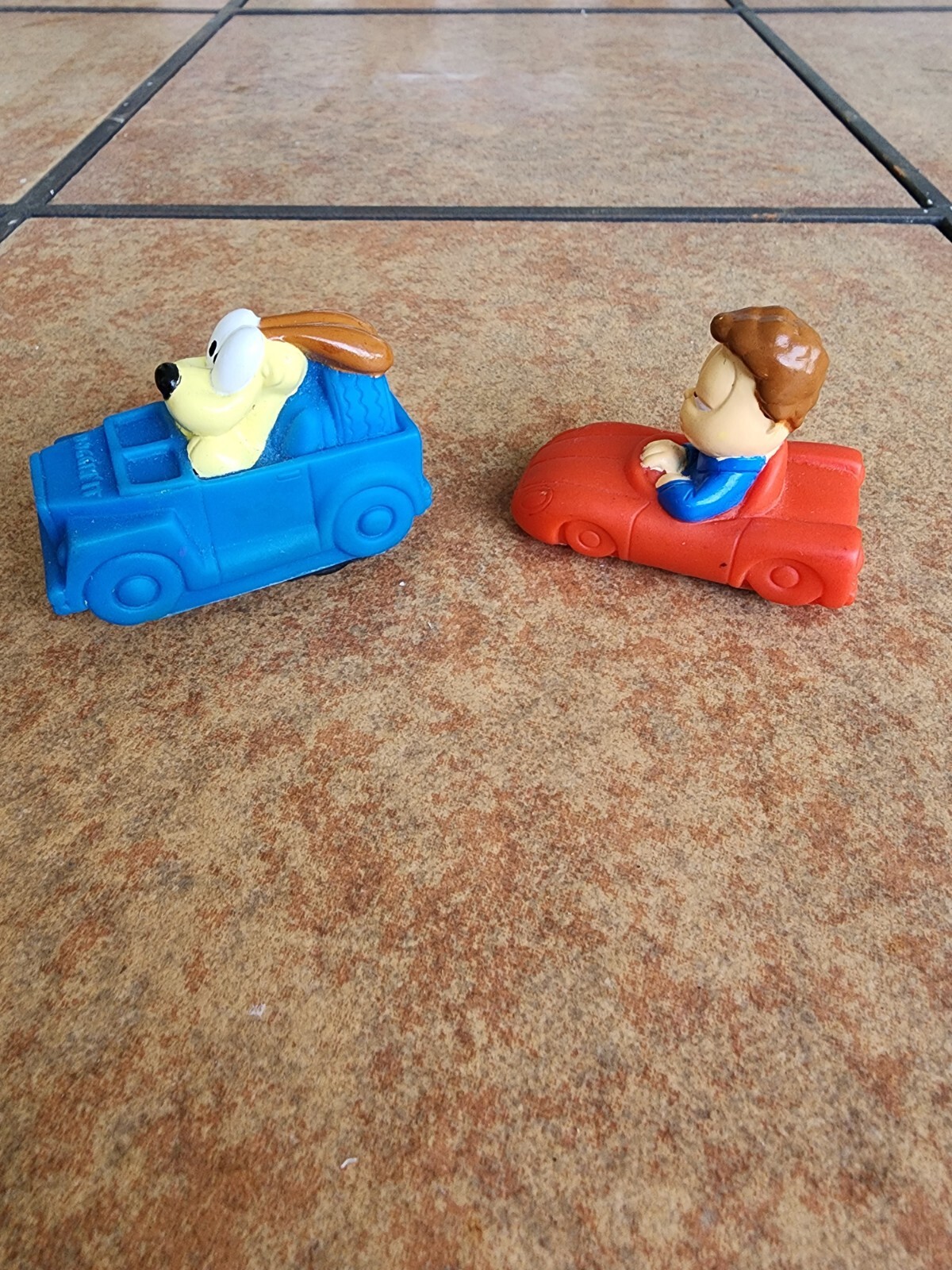 Vintage Paws 1996 Toy Cars – Doggin’ It and Cruisin’ characters; Rubber plastic