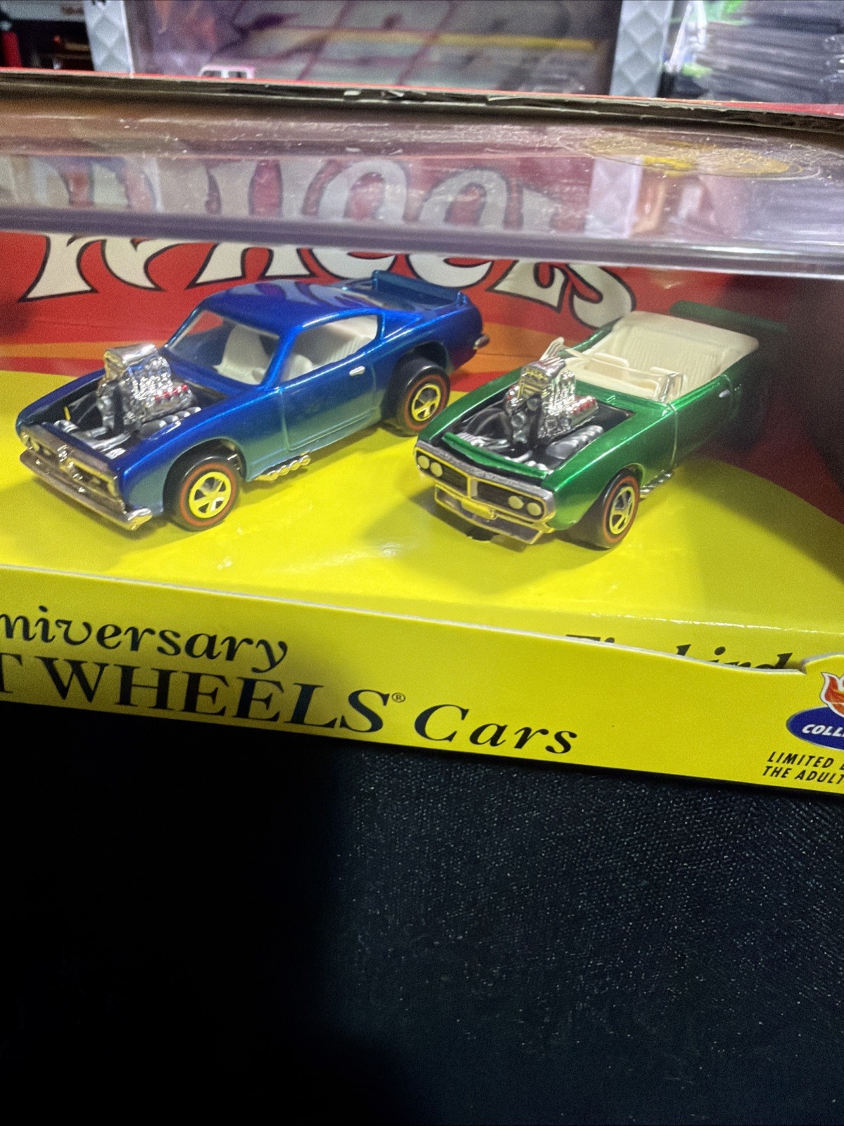 1998 Hot Wheels 30th Anniversary Redlines 4 Car Set Kuda Heavy Chevy Kitty Light