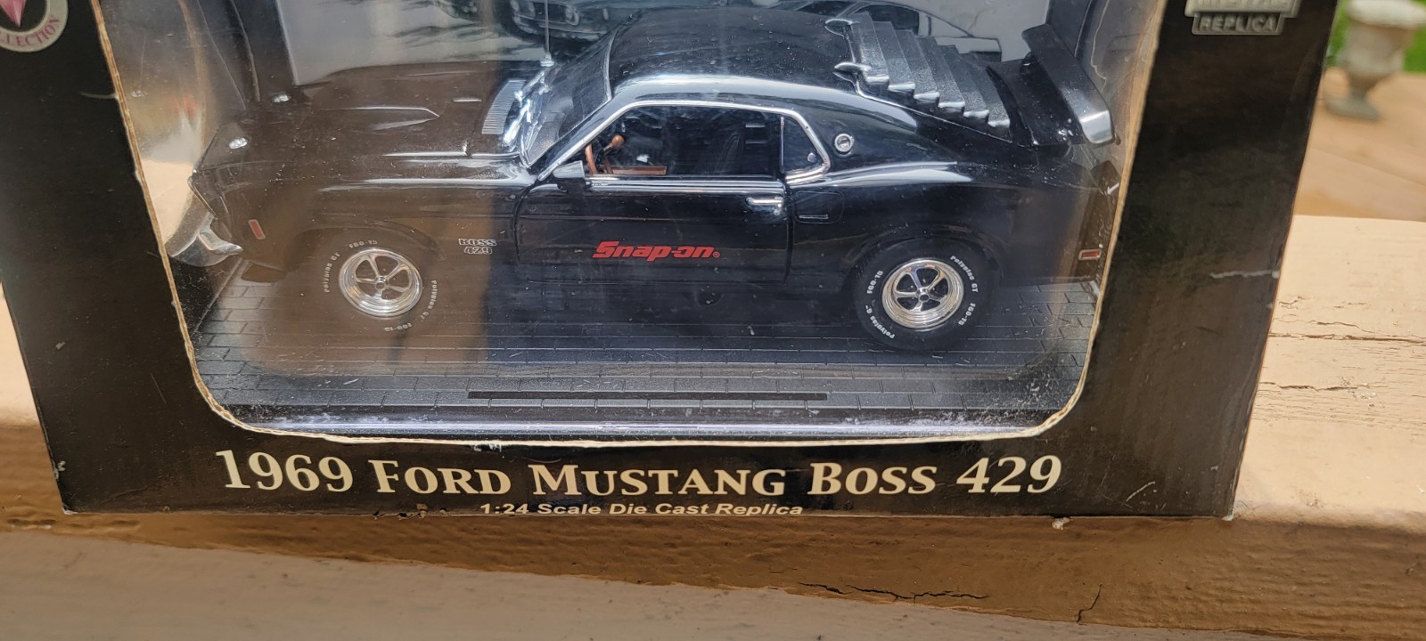 Snap-on 1969 Ford Mustang Boss 429 1 24 Scale Die Cast Replica