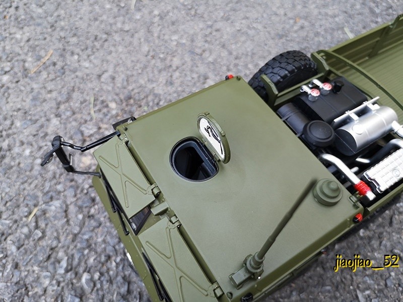 1/24 SHACMAN CTZ191 SX2306 8×8 Off-road Military Personnel Carrier Truck Model