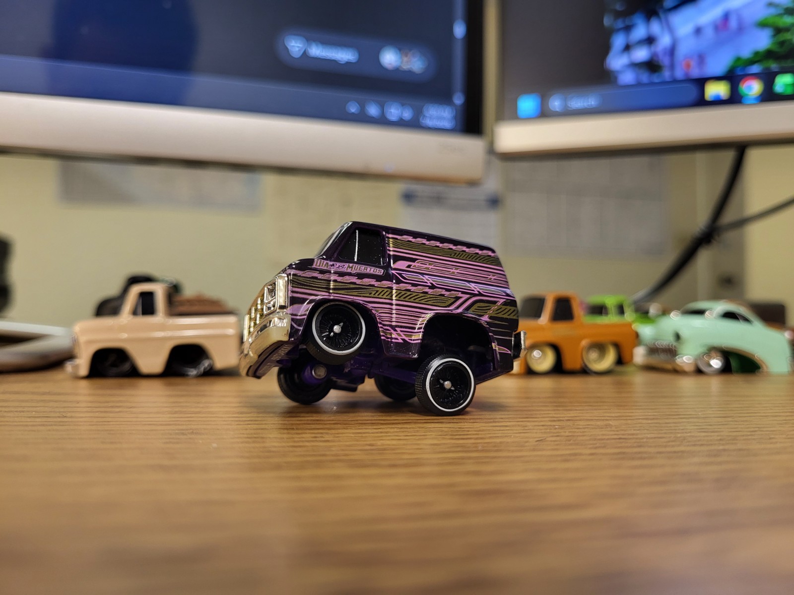 CAR TUNED CARTUNED WALGREENS ’79 GMC VANDURA LOWRIDER CUSTOM