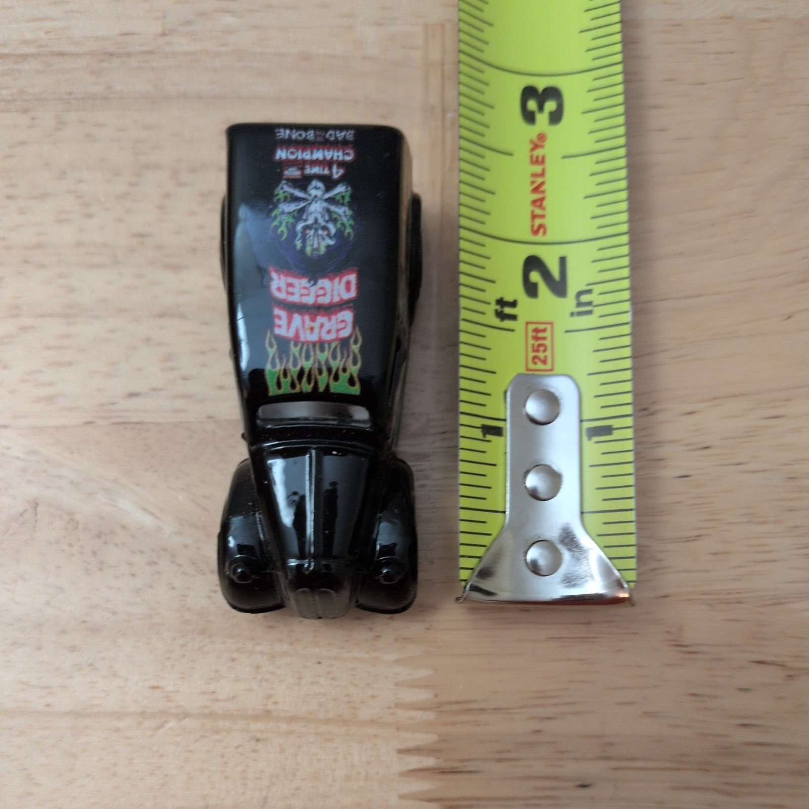 Hot Wheels Grave Digger 1999 Mattel Car