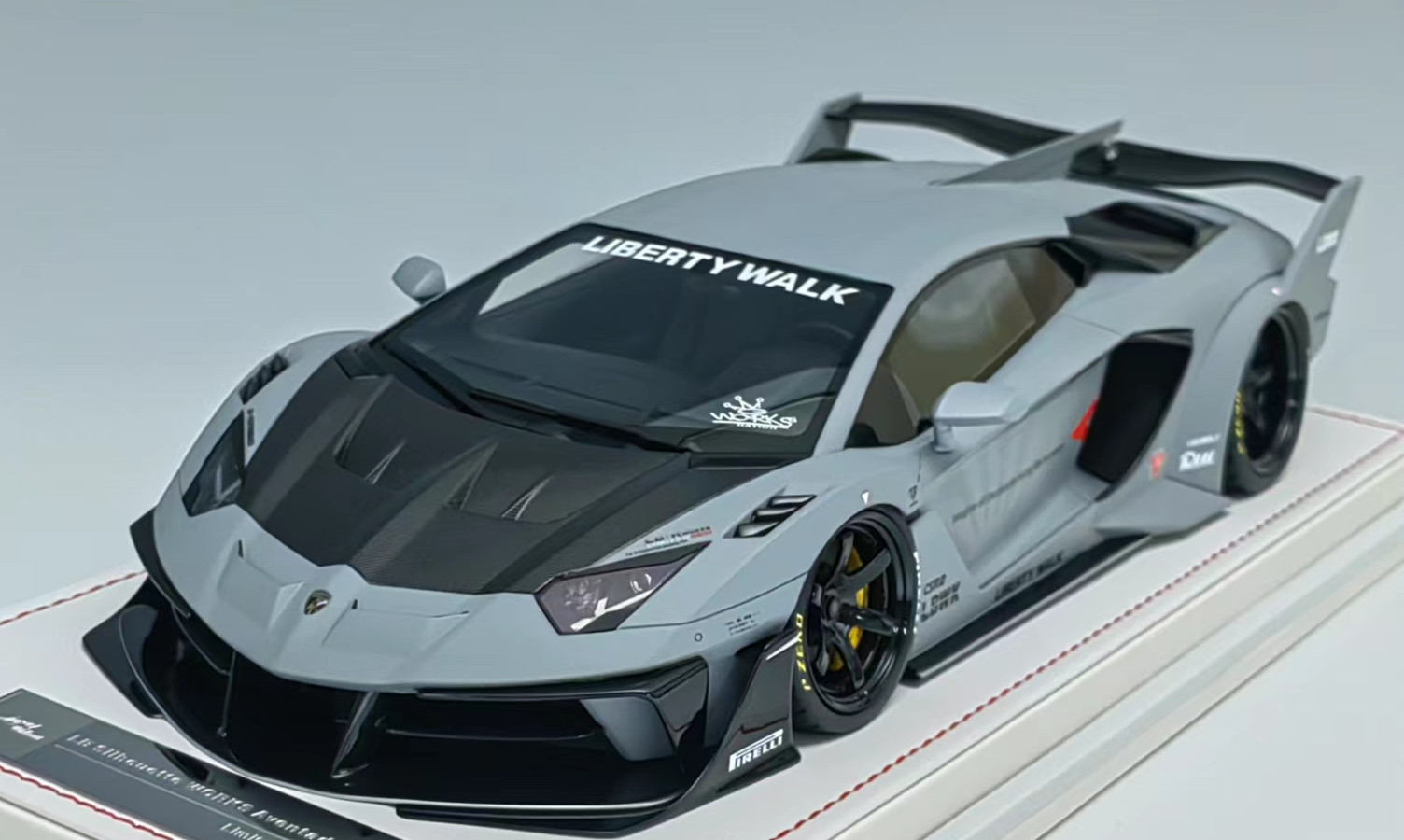 1/18 Ivy Models Lamborghini Aventador GT EVO Liberty fighter Gray Leather