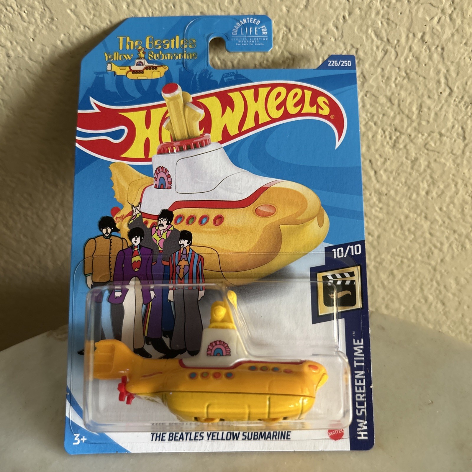 2018 Hot Wheels Treasure Hunt~THE BEATLES YELLOW SUBMARINE~226/250 Hard To Find