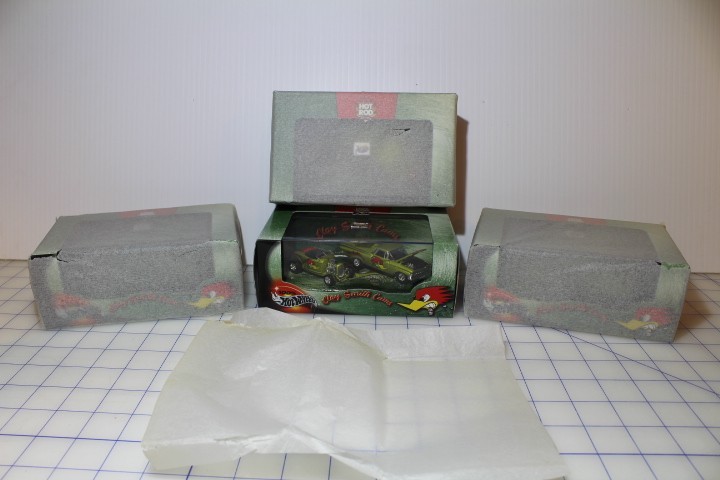 Hot Wheels 2000 Collectibles ” Clay Smith Cams ” 32 Ford Hot Rod & 59 El Camino
