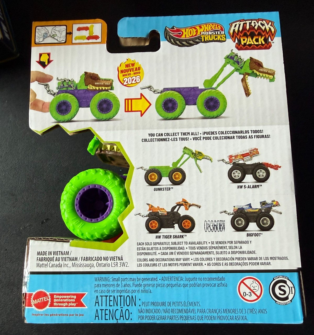 Hot Wheels Monster Trucks Attack Pack Wreckin’ Wolf