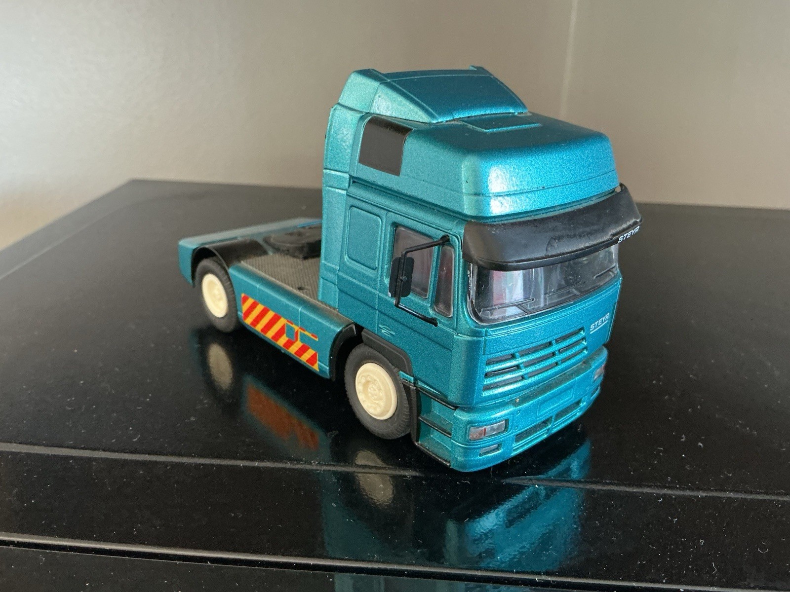 Conrad Steyr 4×2 Tractor Unit 1:50