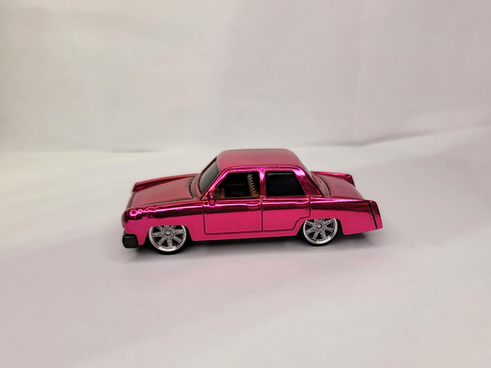 Hot Wheels THE SIMPSONS FAMILY CAR Custom Super Spectraflame & Real Riders 1:64