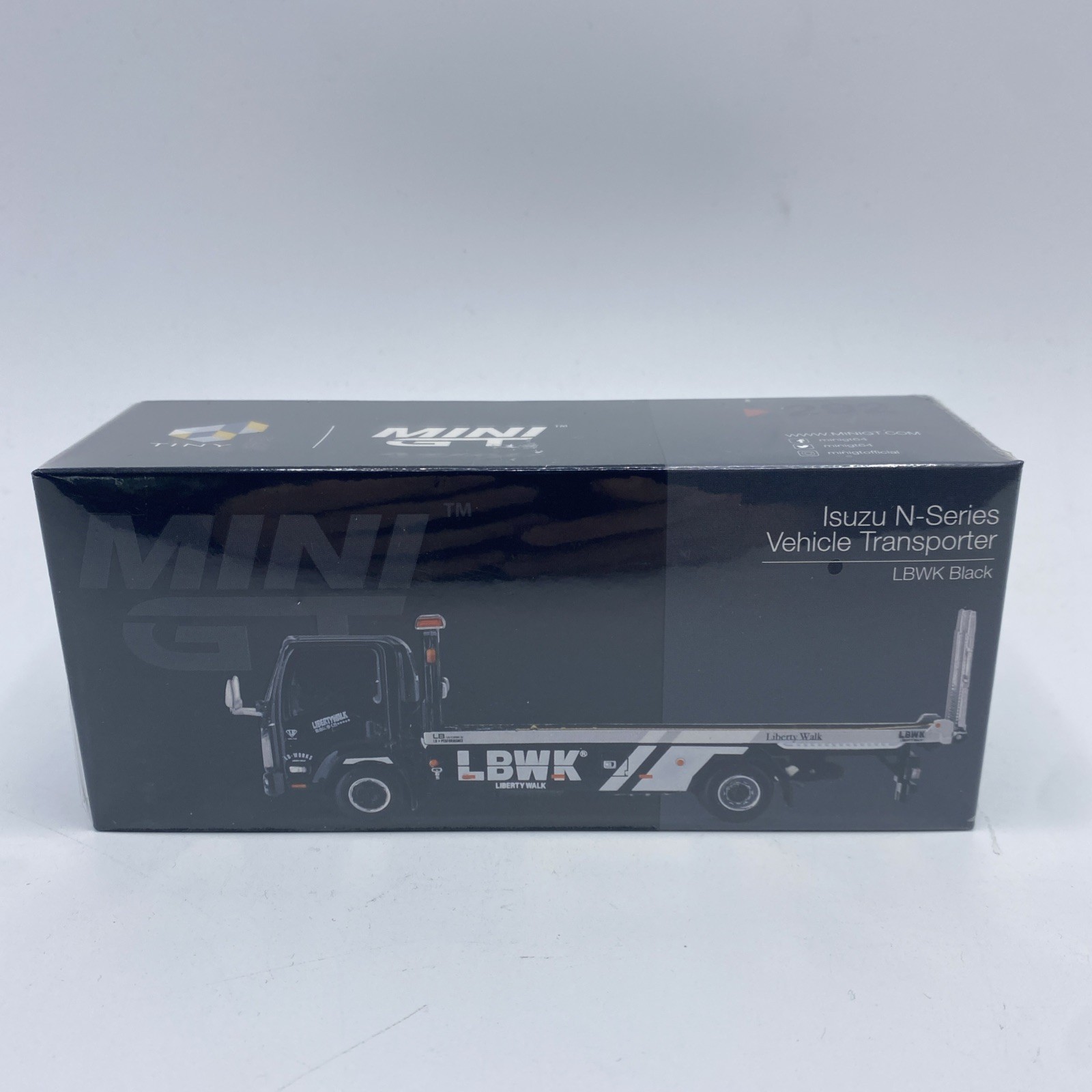Mini GT Isuzu N-Series Vehicle Transporter LBWK Blk 1:64 Scale *SEALED*