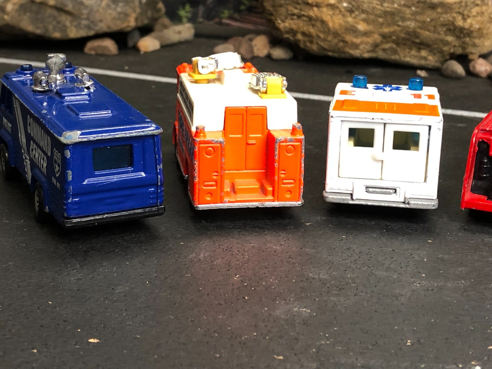 6 VTG Matchbox 1:63 1:69 POLICE/FIRE RESCUE CARS Camaro Z-28 FORD LTD AS-IS