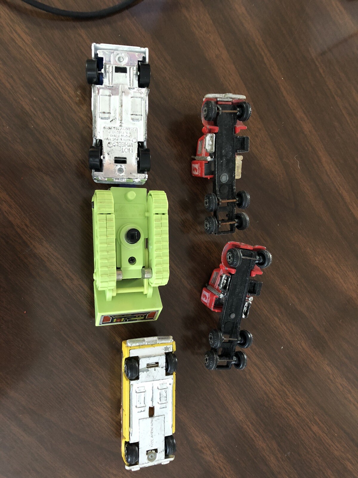 lot of 5 collectible die cast and plastic trucks, van, bulldozer and wrecker