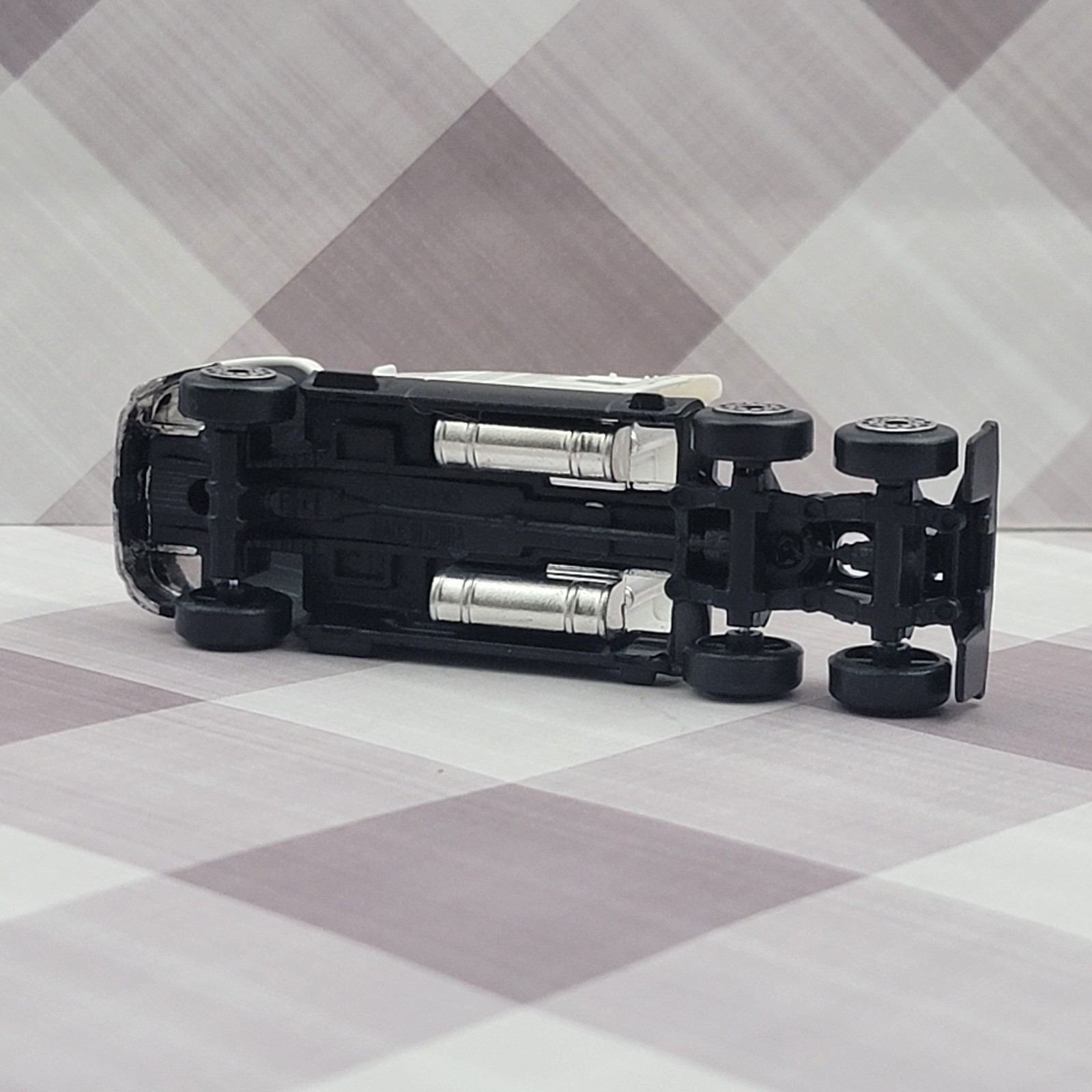 Boley Fleet White Kenworth Semi Truck Tractor Power Unit Bobtailing Sleeper Cab
