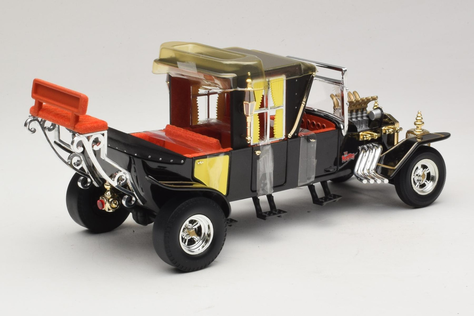Munsters Koach Black 1:18 Ertl | 33036