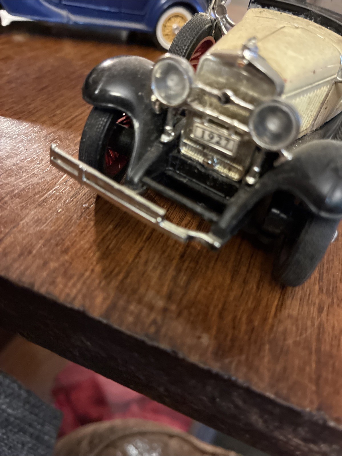 Diecast 1933 Chevrolet Eagle, 1927 314 Roadster 1:32