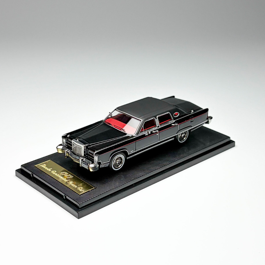 Turning Crush 1/64 Scale 1979 Lincoln Continental Town Car Alloy Model Car