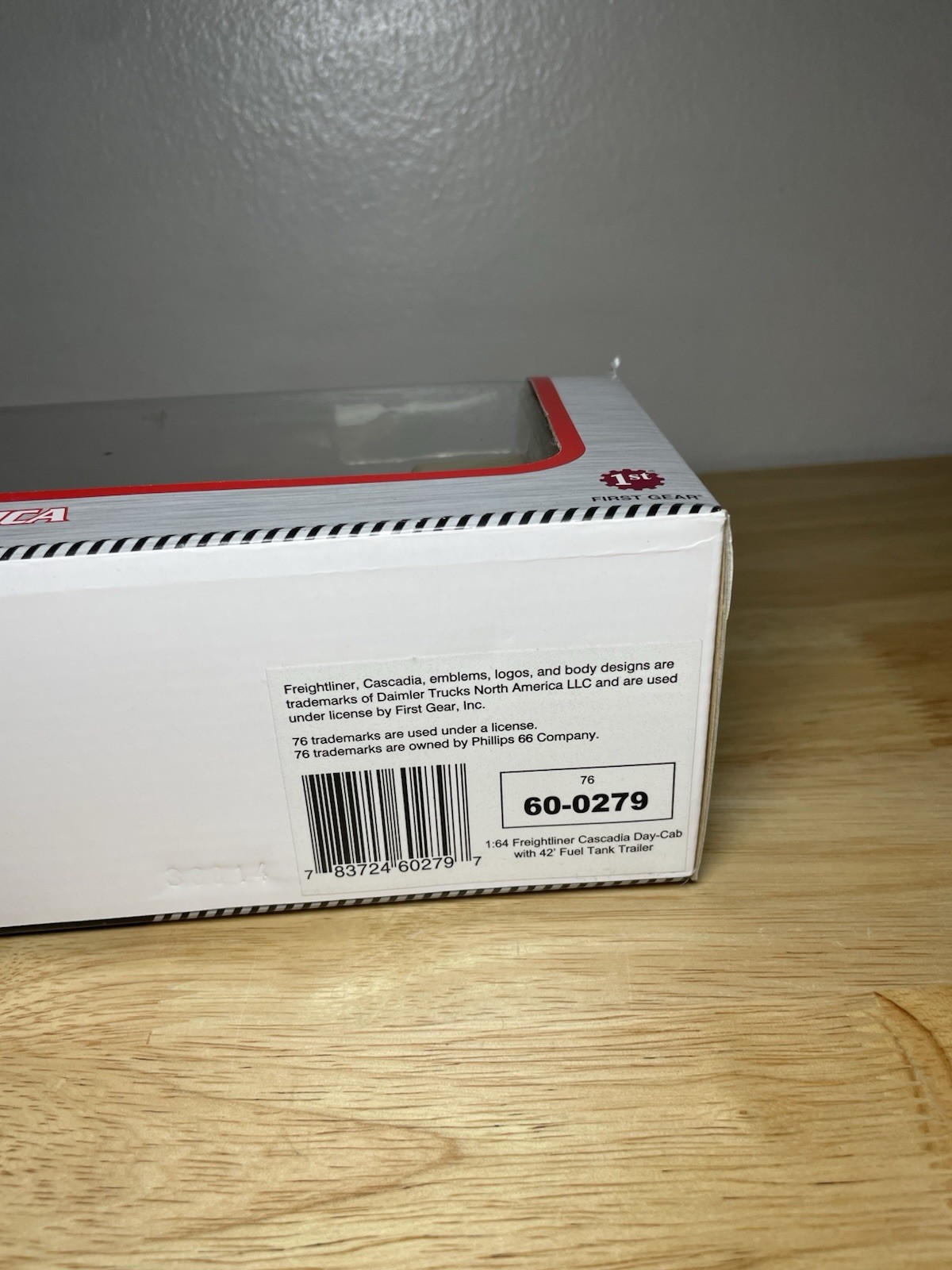 First Gear 1:64 Scale – 76 Fuel Tank Trailer Missing Truck – ( 60-0279 ) In Box