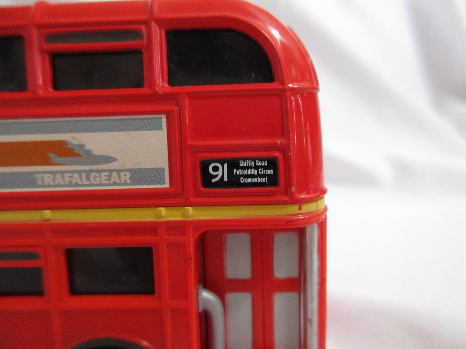 Disney Pixar Cars Fly the United Kingdom #1951AZ Double Decker Trafalgear 91 EUC