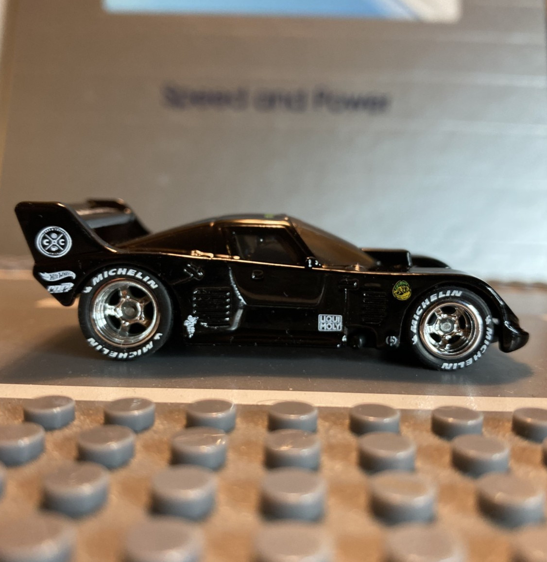 Hot Wheels LEGENDS TOUR WINNER 2/5 La Liebre CUSTOM Super Real Riders Wheel Swap