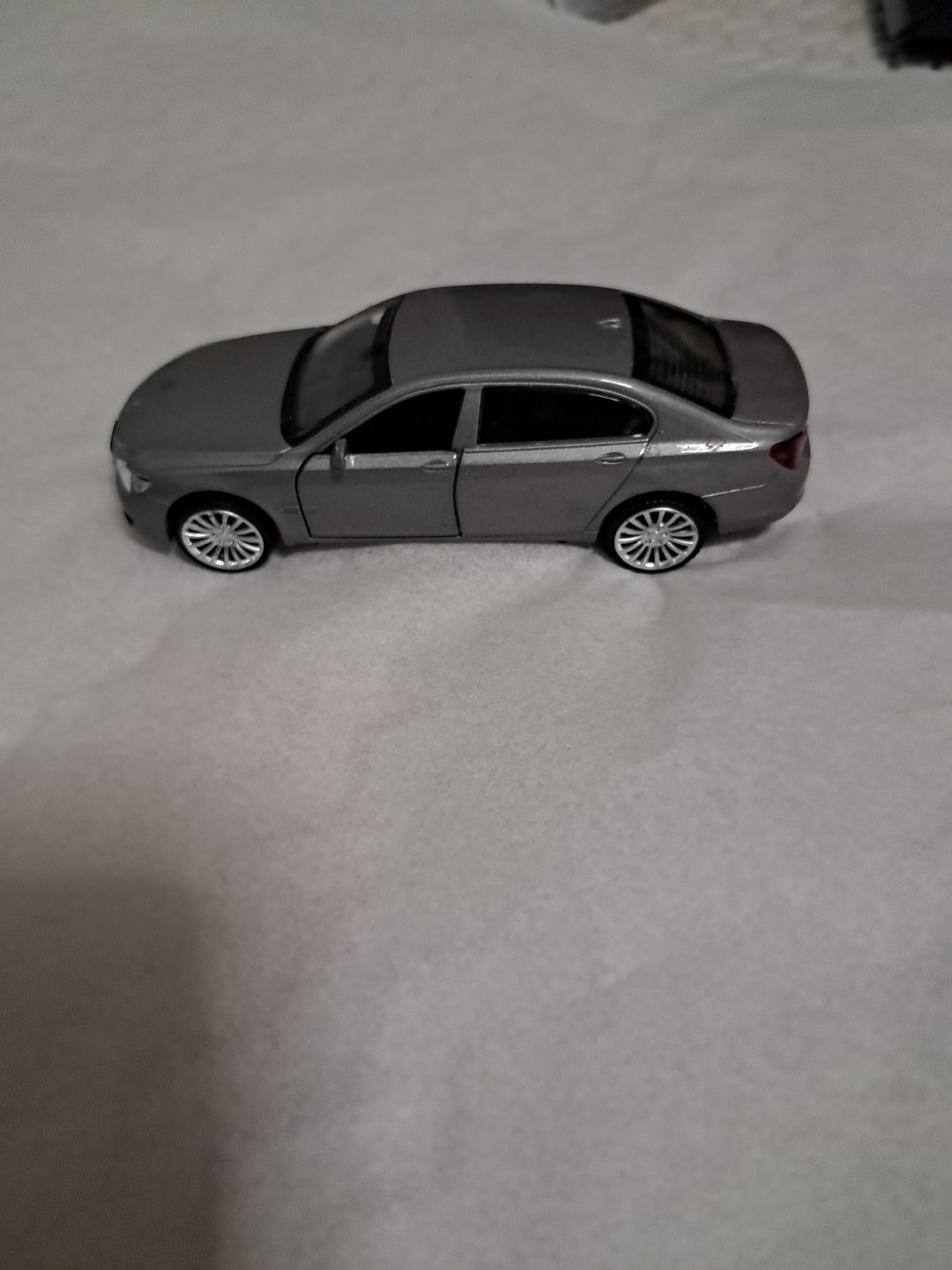 BMW 1/46 760LI CAR MODEL Toy Collectable