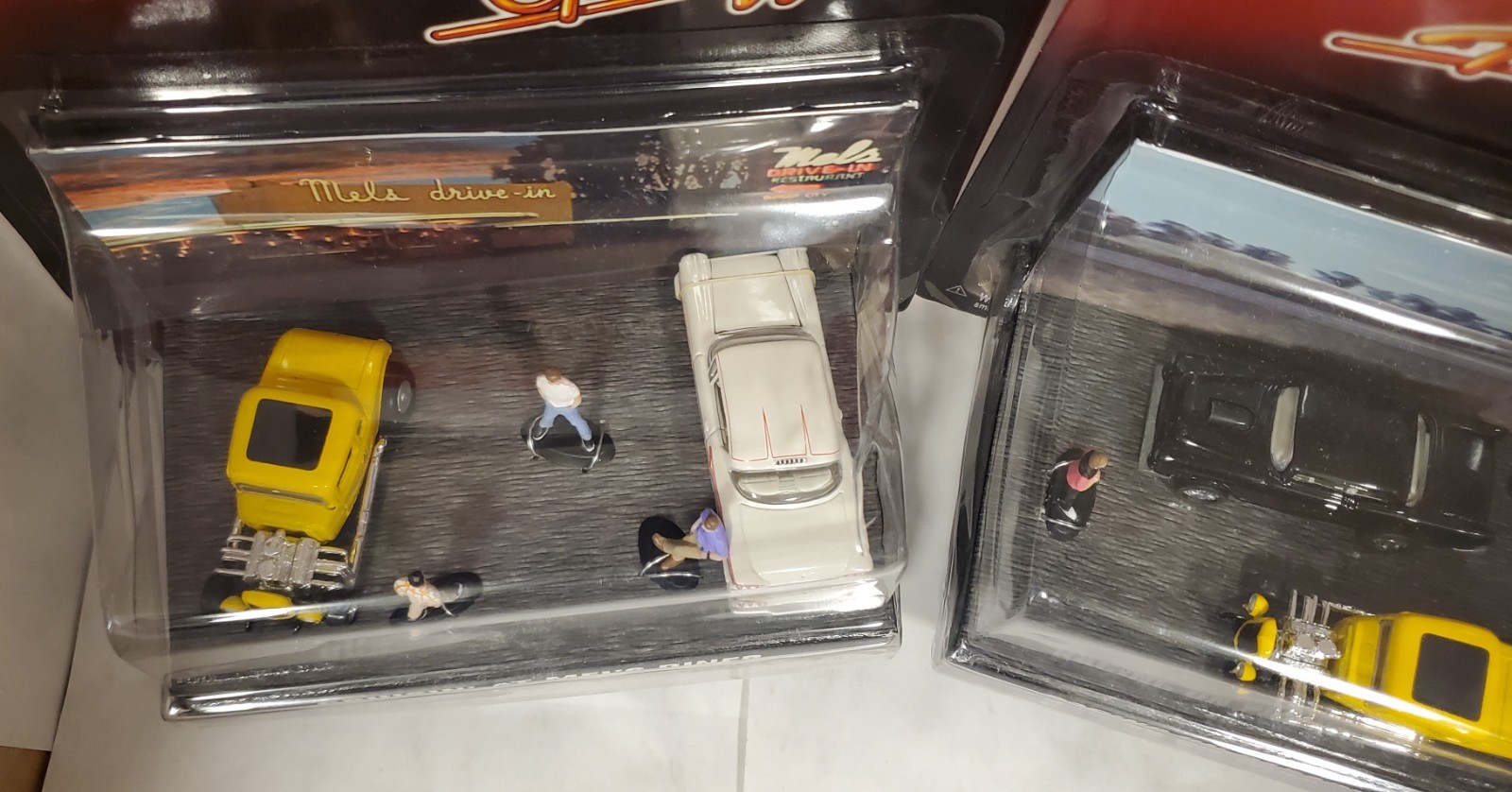 2001 JL American Graffiti Dioramas (lot of 2) Mels has crushed blister RARE VTG