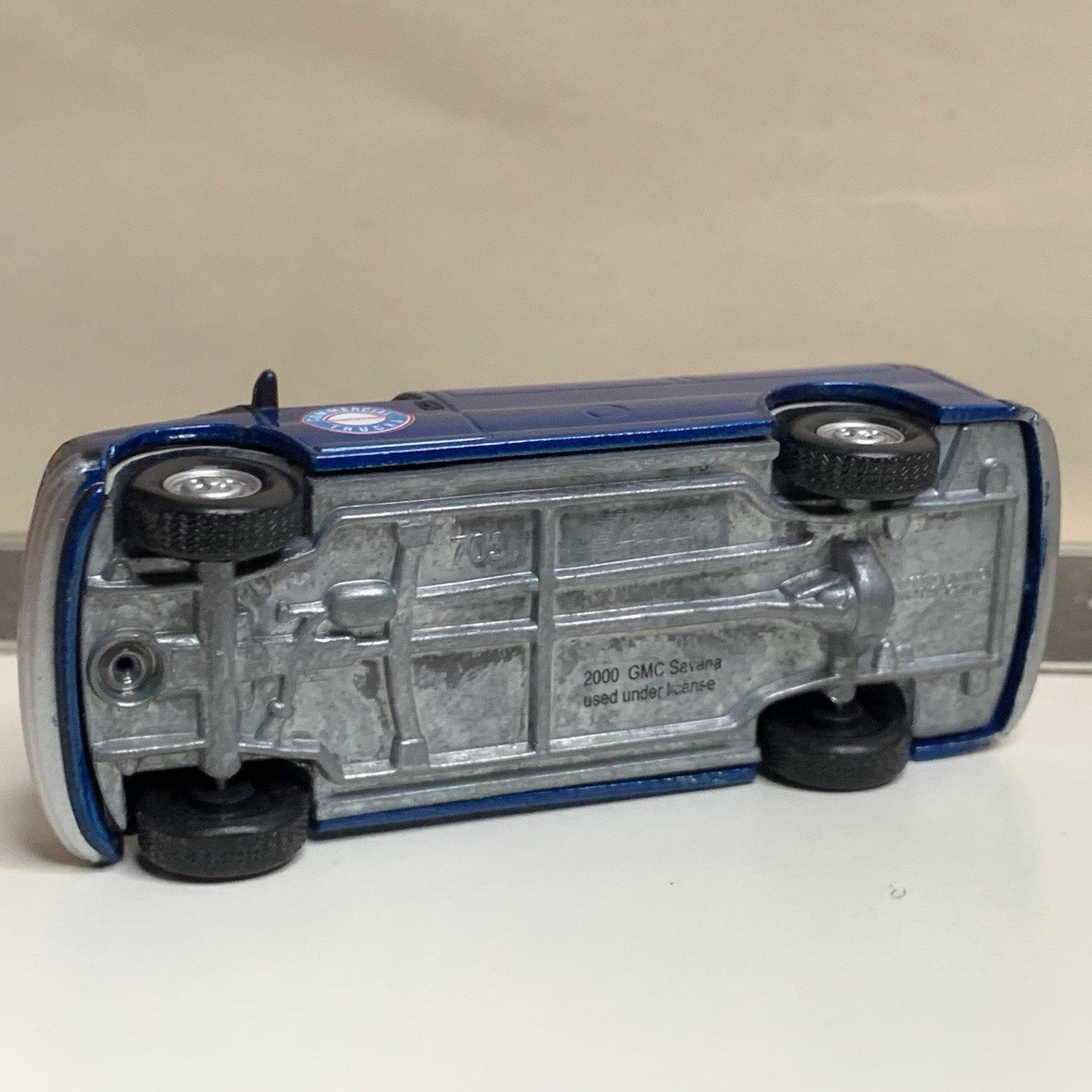 Johnny Lightning Working Class 2000 GMC Savana Van Blue “Commercial Trucks” NM