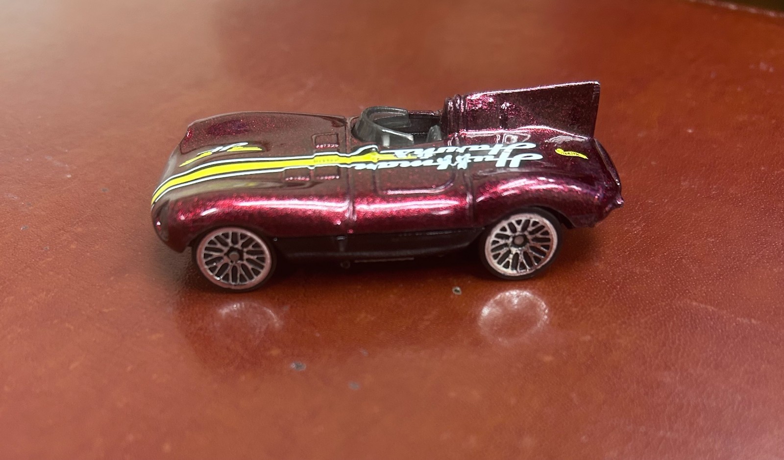 1997 Hot Wheels Jaguar D-Type – Metallic Dark Red – Huffman Hawks
