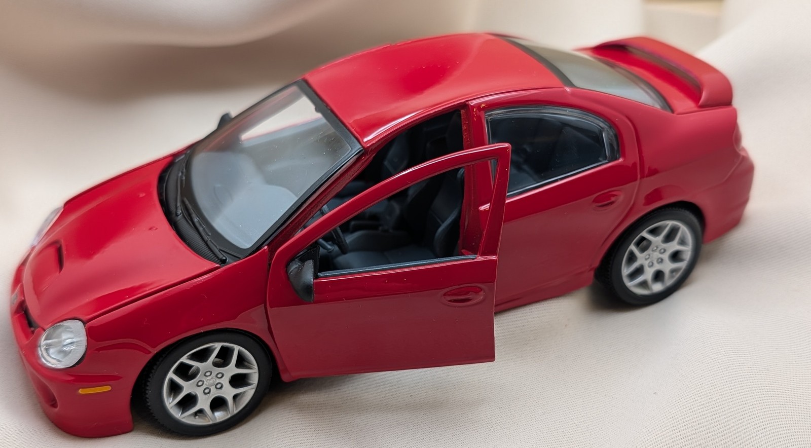RARE Maisto 1:24 Scale RED 2003 DODGE NEON SRT-4 Diecast MODEL CAR MINT! No Box