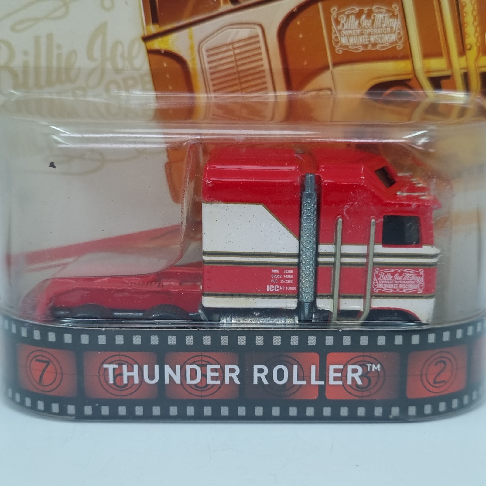 HOT WHEELS 2014 RETRO ENTERTAINMENT THUNDER ROLLER BJ AND THE BEAR W/ PROTECTOR