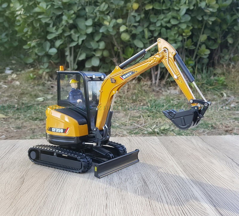 SANY SY35U Hydraulic Excavator 1/20 Diecast Truck Pre-built Model