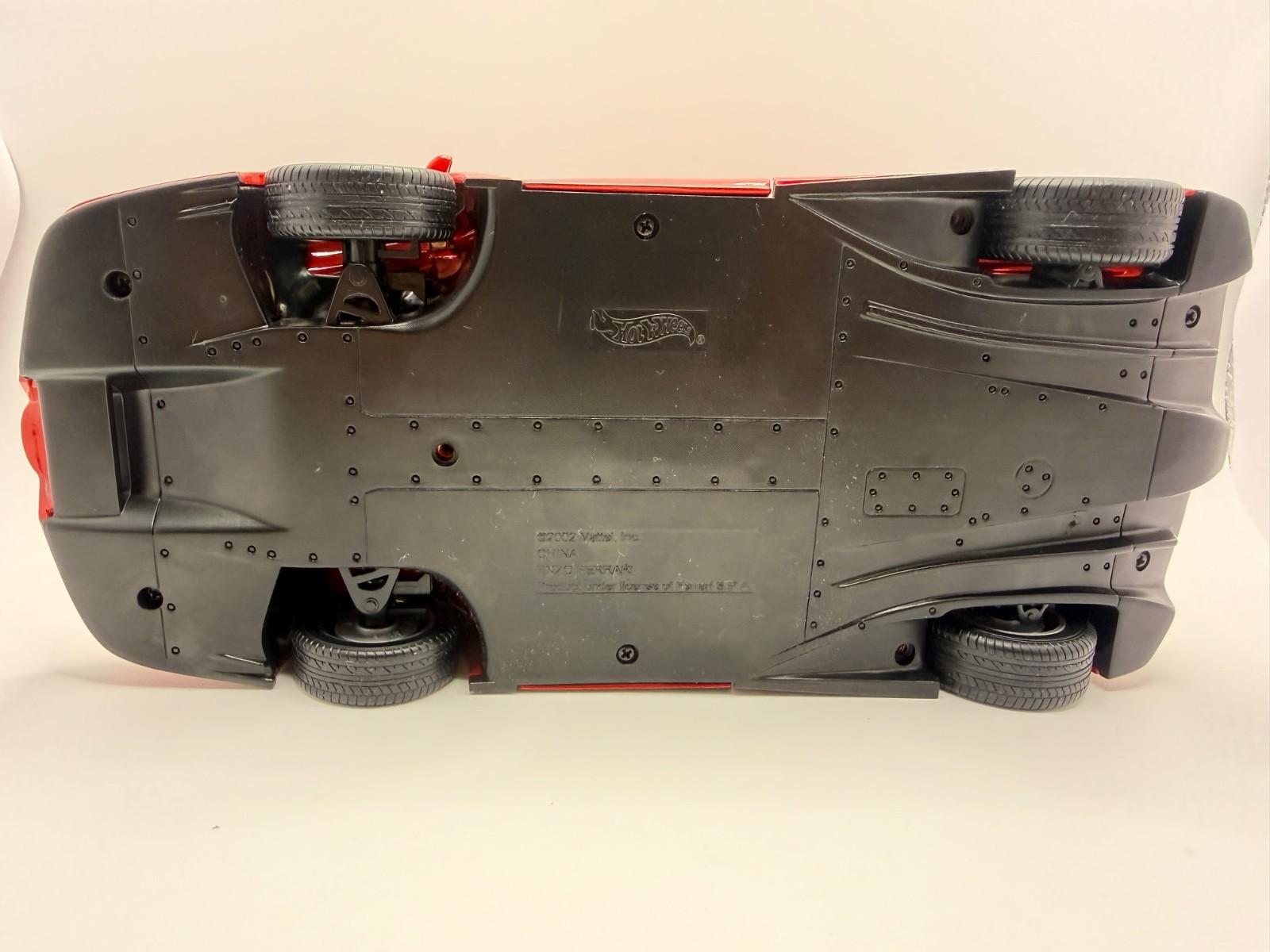1/18 Mattel Hot Wheels Enzo Ferrari red vintage 2002 in box, Rare