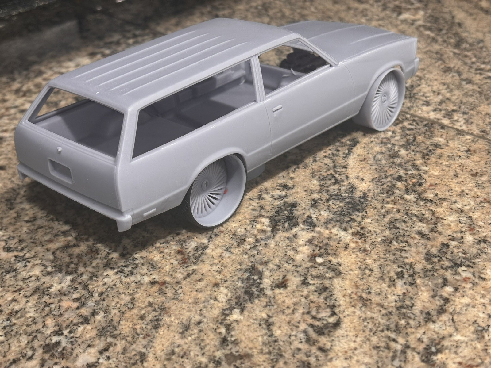 1980 Malibu Wagon kit(1/24) WINDOWS INCLUDED