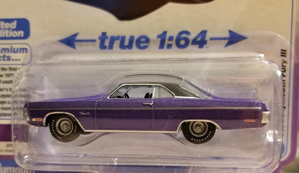 Auto World 1971 Plymouth Fury lll 1:64 Diecast Car Vintage Muscle B31