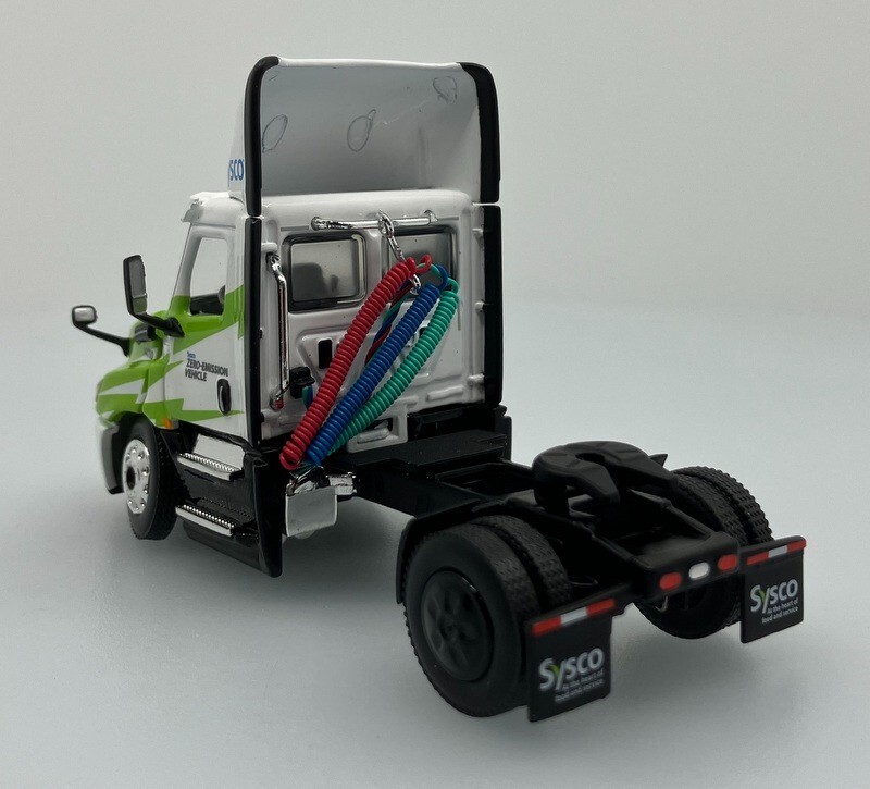 DCP by FG 1:64 eCascadia Electric Tractor w/Refrigerated Trailer: Sysco