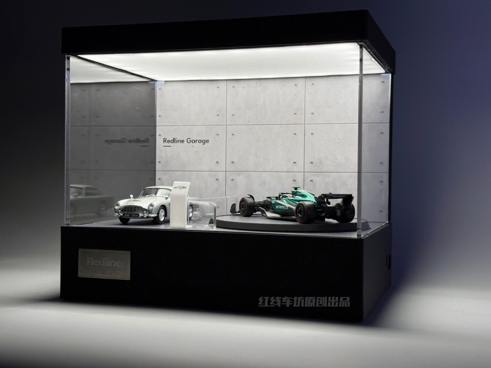 Rotating Car Display Case LED Showroom Acrylic Diorama Display Box Garage