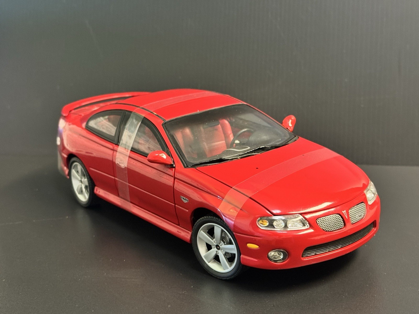 2004 Pontiac GTO Red 1:18 Ertl American Muscle Elite HTF !