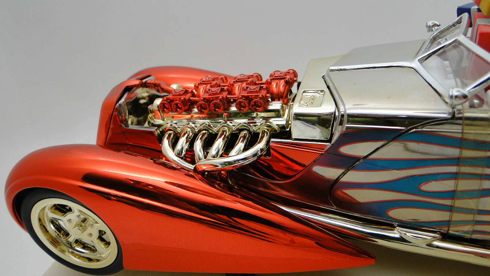 Hot Rod Classic Custom Built Concept 1 Model 12 Race Car 24 18