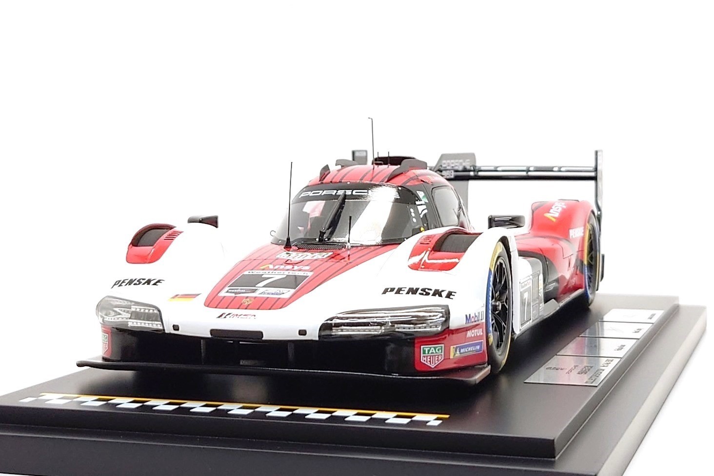 Spark 1:18 Porsche 963 #7 Penske – Winner 24h Daytona 2025 (Dealer Edition)