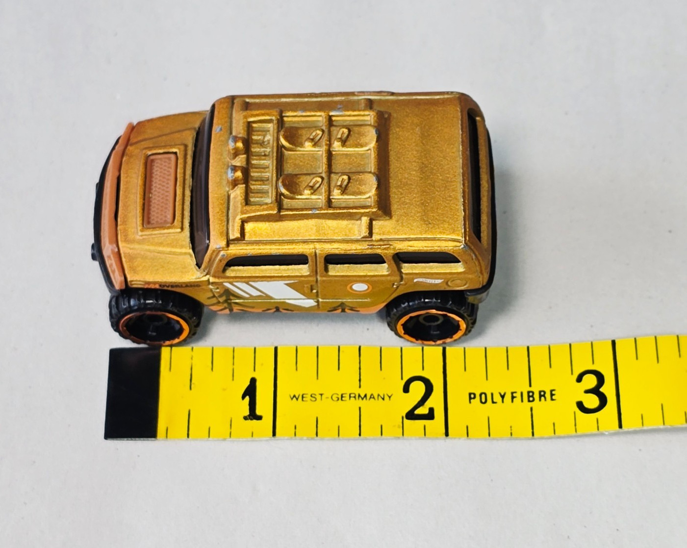 Hot Wheels Rockster Getaways Diecast SUV 2003 Mattel Indonesia 1:64