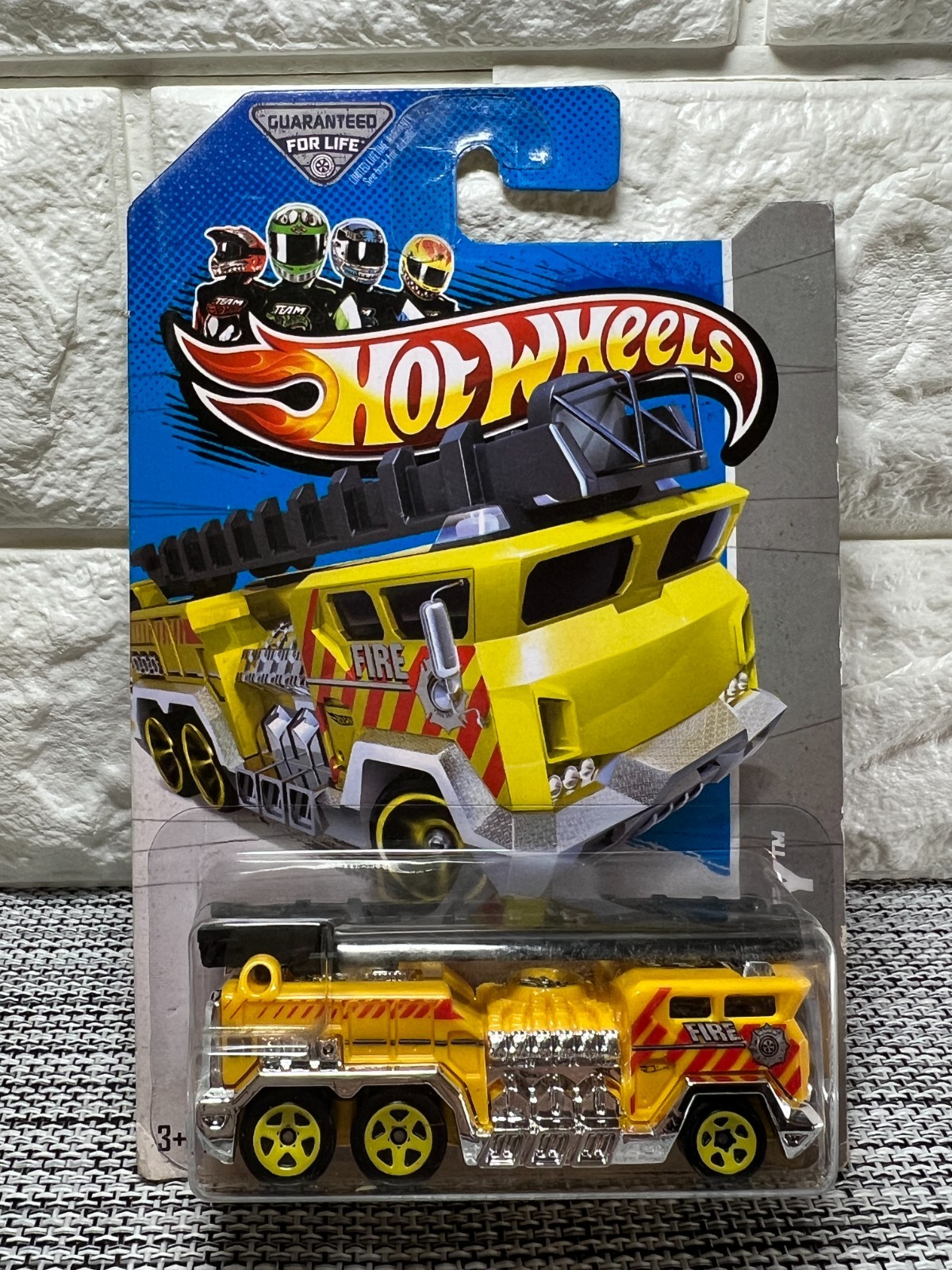 Hot Wheels HW City 5 Alarm 11/250 Yellow