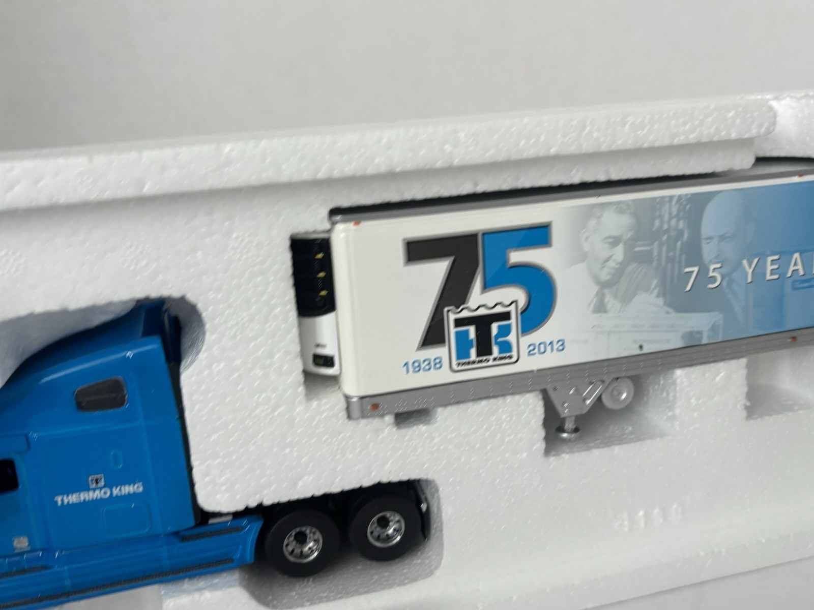 First Gear THERMO KING – Truck w/ Trailer 59-0168