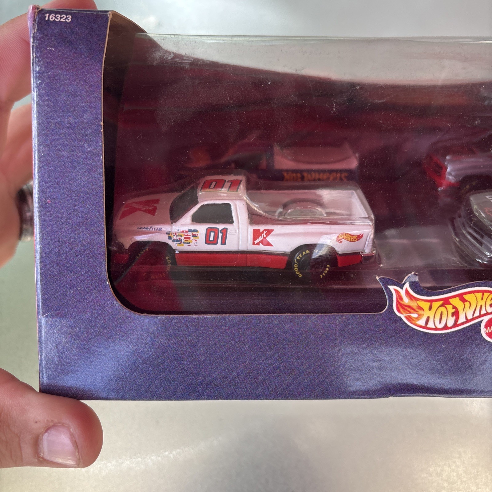 Hot Wheels 1996 K-Mart Exclusive Thunder Trucks 4 Car Box Set – 1:64 Diecast Car
