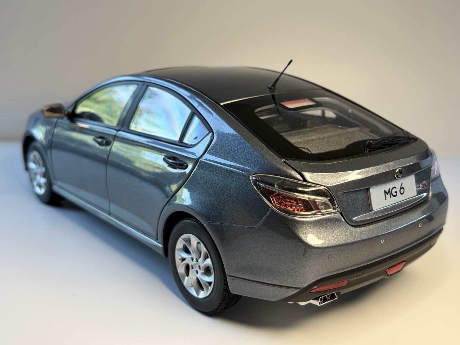 Rare Saic Motors 1:18 Dealer Edition MG 6 In Gunmetal Grey Boxed