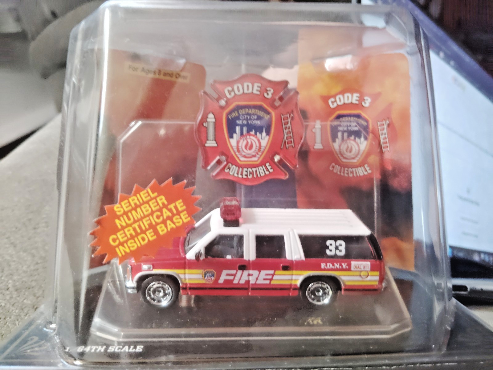 Code 3 1:64 FDNY GMC Suburban # 33 New In Box – Mint New York Fire Dept