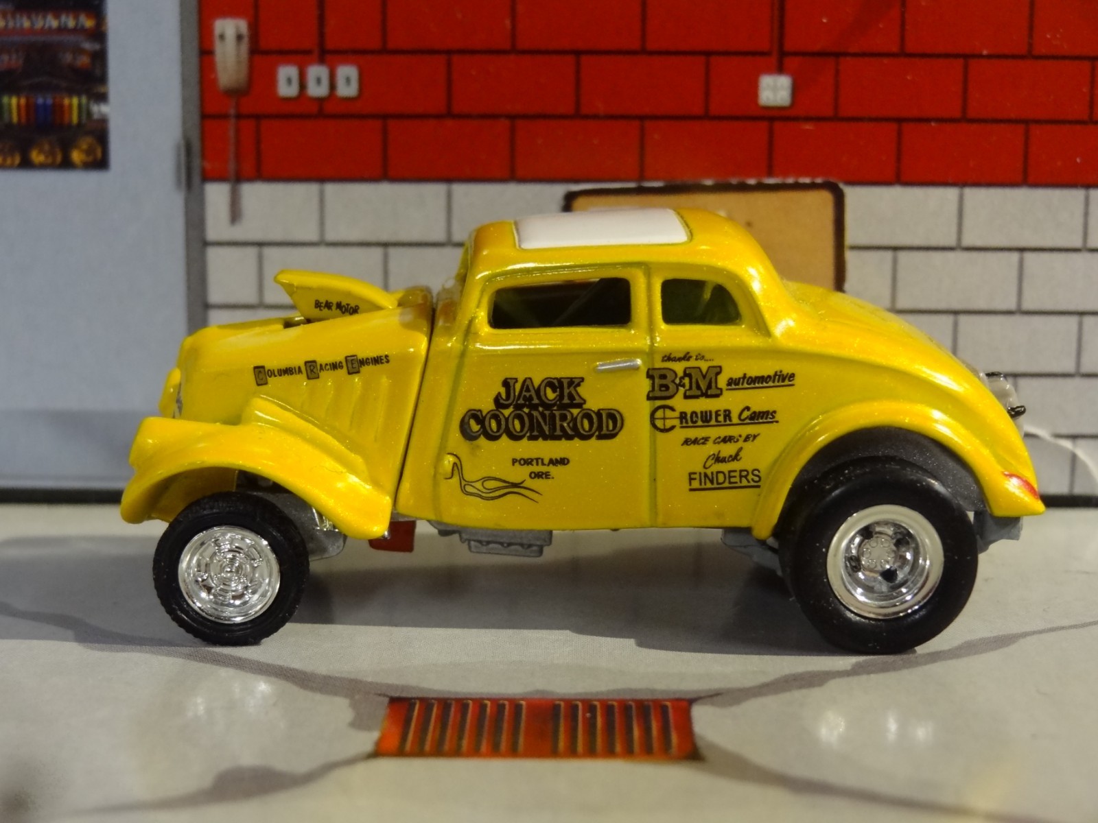 HOT WHEELS – JACK “THE BEAR” COONROD – 1933 WILLYS GASSER DRAG CAR NHRA