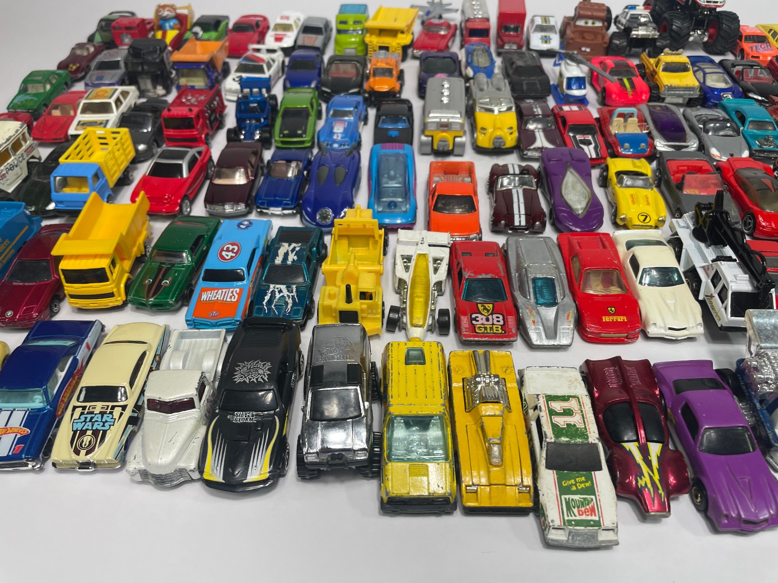 Hot Wheels Matchbox Miasto Other Mixed Years Vintage & Modern Loose Lot Of 143