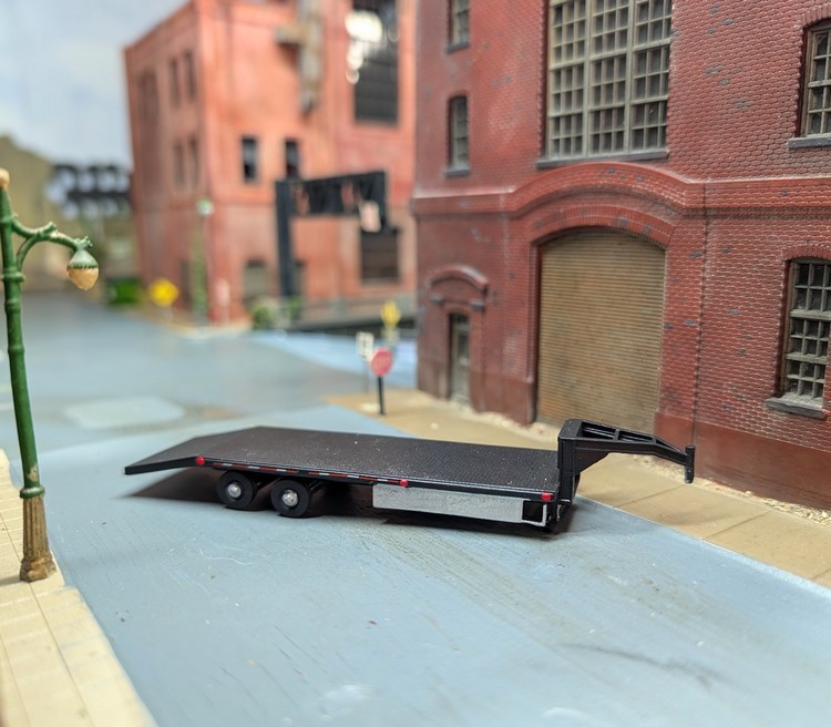 1/87 HO Scale Custom Built 3D Printed Gooseneck Flatbed Equipment Trailers