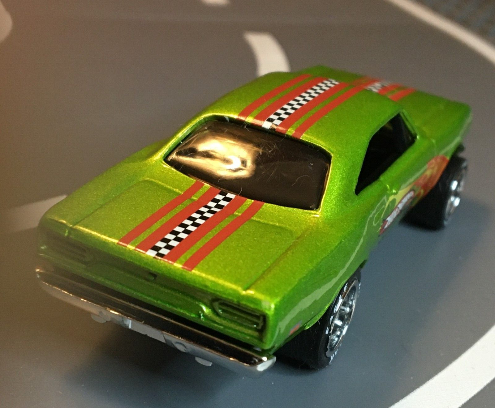 Hot Wheels Wastelanders ’70 Plymouth Road Runner CUSTOM Real Riders Wheel Swap